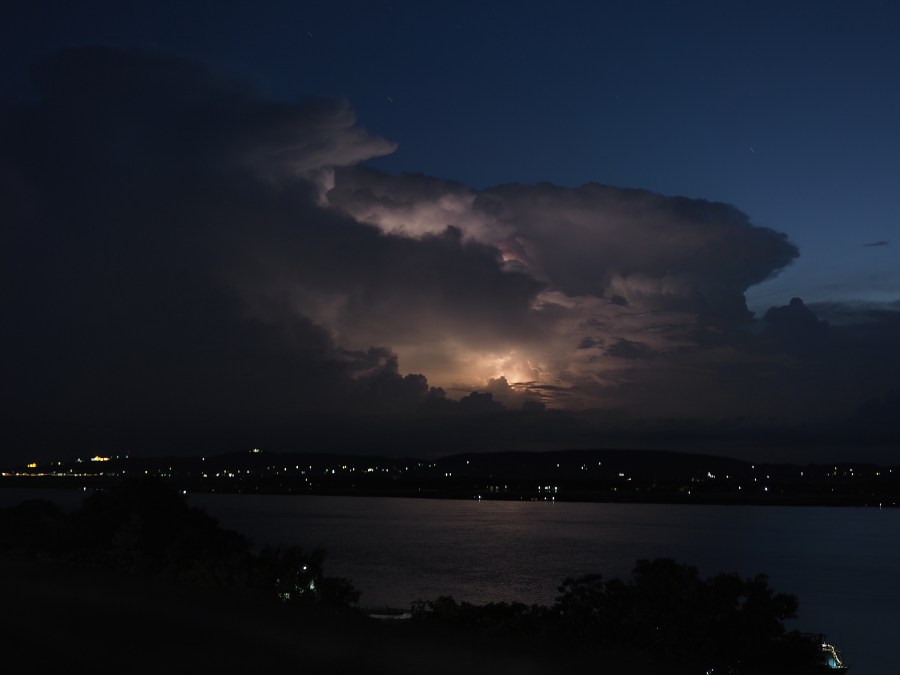 Subtropisches Gewitter